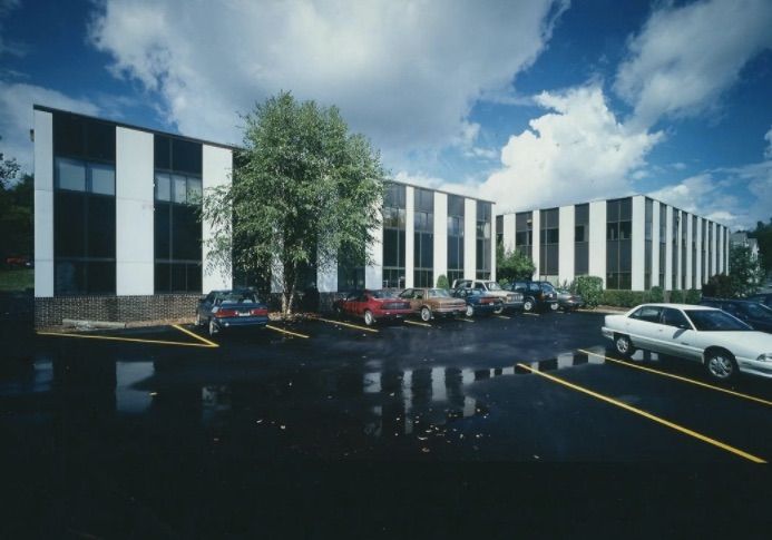 Carnegie Office Park Two (Rear Bldg) : 600 N Bell Ave, Carnegie, PA 15106